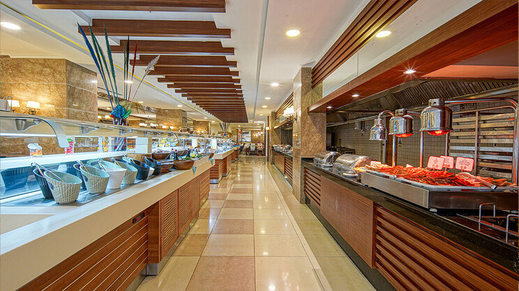 Diamond Beach Hotel and Spa